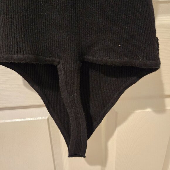 NWOT Abercrombie & Fitch LuxeLoft Wrap Bodysuit Black L - Picture 6 of 6